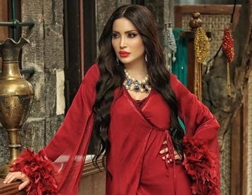 فاتنة عصرها