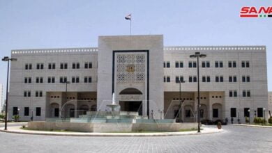 عدة اجراءات لتقليل تداعيات الأزمةالأوكرانية على سورية  أقر مجلس الوزراء في جلسة استثنائية مصغرة اليوم عدة إجراءات استجابة للتطورات الحاصلة في ملف الأزمة الأوكرانية
