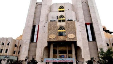 شطبوا سجلاتهم التجارية وظلوا مستبعدين من الدعم يتنقل عشرات المواطنين يومياً بين مديرية التجارة الداخلية وحماية المستهلك في اللاذقية حيث السجل التجاري