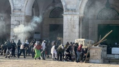 إصابة عشرات المرابطين في الأقصى