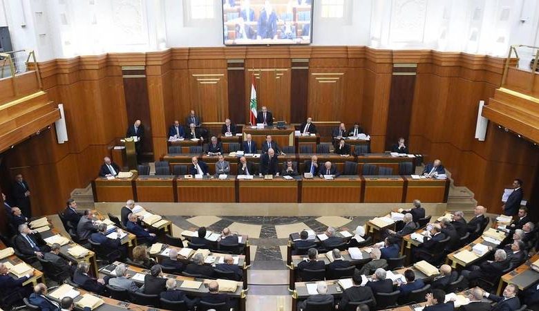 البرلمان اللبناني يخفق في انتخاب رئيس جديد للبلاد