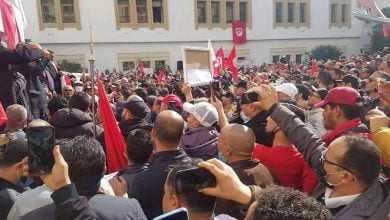 حراك 25 تموز في تونس يهدد بمقاطعة الانتخابات التشريعية
