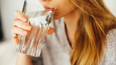 دراسة تنسف نظرية كمية المياه الواجب شربها يوميا