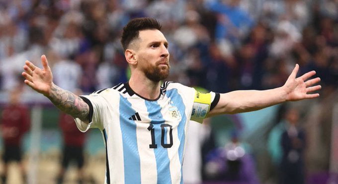 ميسي يسطر إنجازاً غير مسبوق في تاريخ كأس العالم