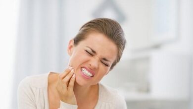 هل التوتر يمكن أن يؤثر على صحة الأسنان؟