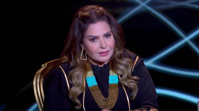 ما حقيقة طلاق الفنانة المصرية صابرين؟