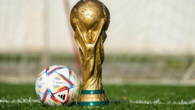 قطر تسلّم كرة استضافة كأس العالم 2026