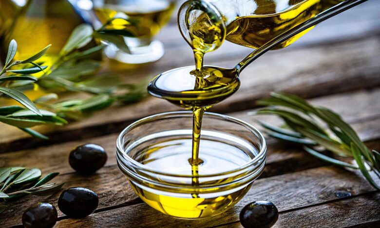 نصف ملعقة زيت زيتون يومياً