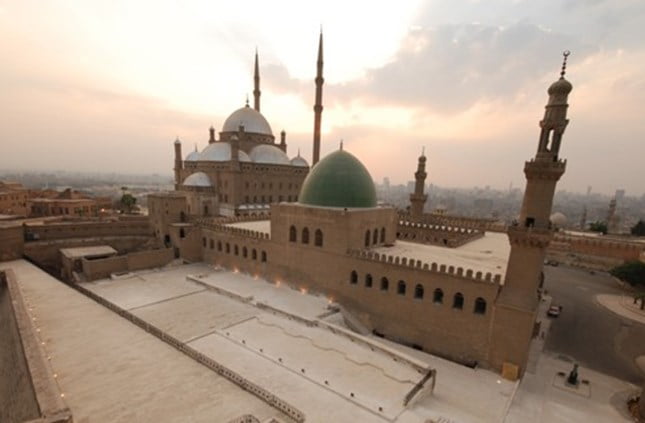 "مصر تبيع القلعة للإمارات!".. أول رد في مصر على أزمة قلعة صلاح الدين