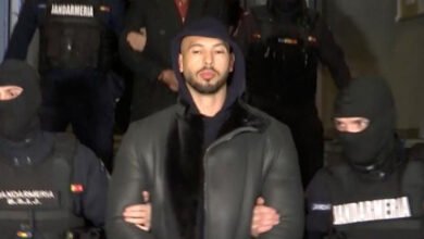 المؤثر البريطاني الأمريكي أندرو تيت
