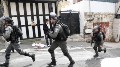 هجمات للمستوطنين بالضفة وعباس يطالب واشنطن بالضغط على إسرائيل