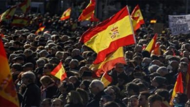 اليمين الإسباني يقود مظاهرة بالآلاف في مدريد