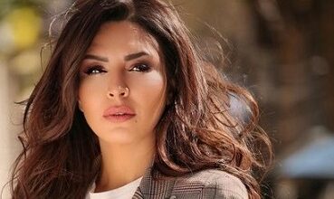 "تحت الرماد"