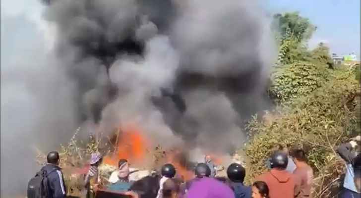 نيبال تحطم طائرة