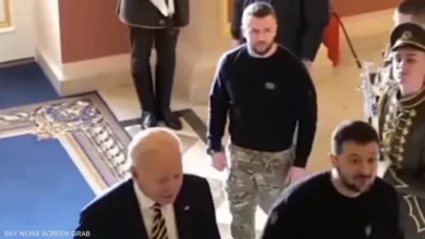 ظل الرئيس.. من هو "زيلينسكي الآخر"؟