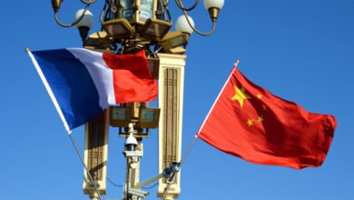 فرنسا: حان وقت إعادة الاتصال بالصين