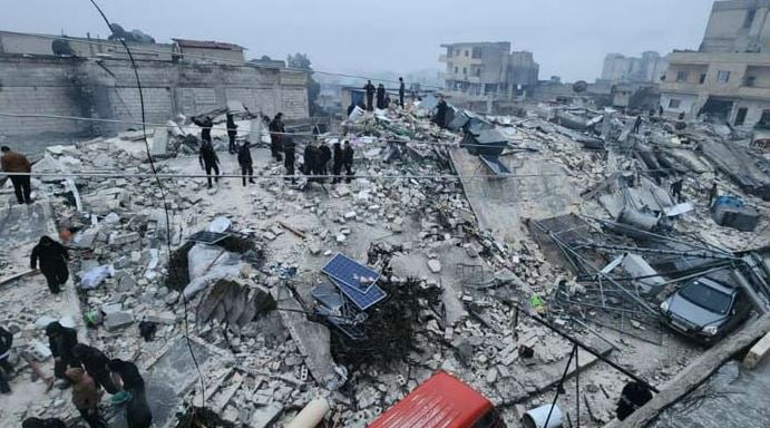 هيئة المسح الجيولوجي الأمريكية: من المرجح أن تستمر الهزات الارتدادية القوية في الأيام القادمة بعد زلزال المتوسط