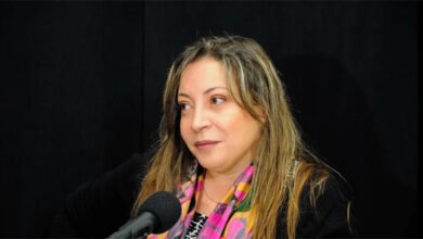 الناشطة أميرة بوراوي تثير أزمة دبلوماسية بين فرنسا والجزائر