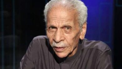ابنة أحمد فؤاد نجم تكتب سيرته بقسوة وحب