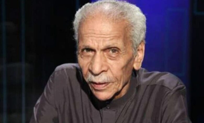 ابنة أحمد فؤاد نجم تكتب سيرته بقسوة وحب