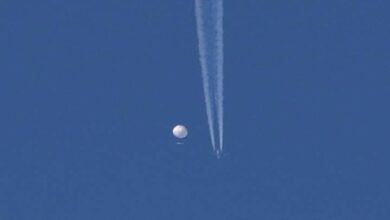 الولايات المتحدة تُسقط المنطاد الصيني وتبدأ عملية انتشال الحطام