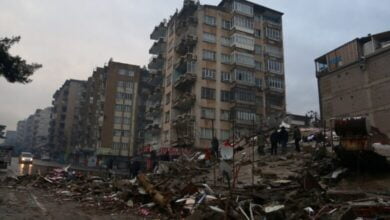 ماذا غرد رؤساء دول وناشطون تعاطفا مع ضحايا الزلزال في سوريا وتركيا؟