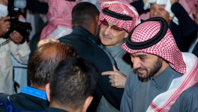 أعلن رجل الأعمال السعودي، الأمير الوليد بن طلال، عن تقديم مكافأة مالية كبيرة إلى نادي الهلال، بعد احتلال الفريق وصافة بطولة كأس العالم