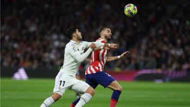 ريال مدريد يقدم هدية جديدة لبرشلونة بتعادله في الديربي