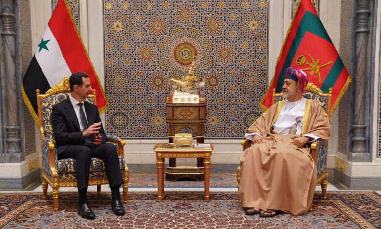 الرئيس الأسد يلتقي سلطان عمان هيثم بن طارق ويبحث معه العلاقات الثنائية بين البلدين الشقيقين ومجالات التعاون