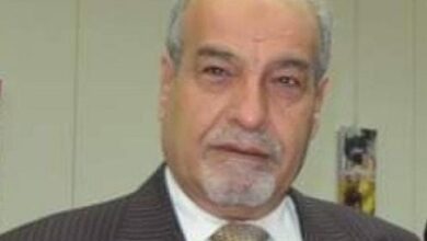 العلاقة بين الكاتب والمكتوب