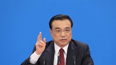 لي تشيانغ: الصين تعارض استخدام العقوبات أحادية الجانب
