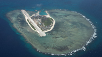 الجيش الصيني يجبر مدمّرة أميركية على الانسحاب من محيط جزر باراسيل