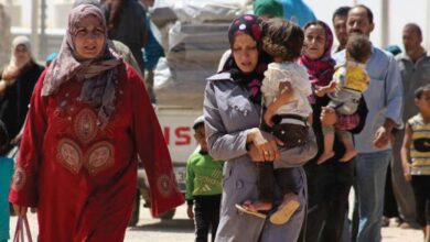 السلطات التركية تستولي على ممتلكات اللاجئين السوريين المرحلين إلى شمال غرب البلاد