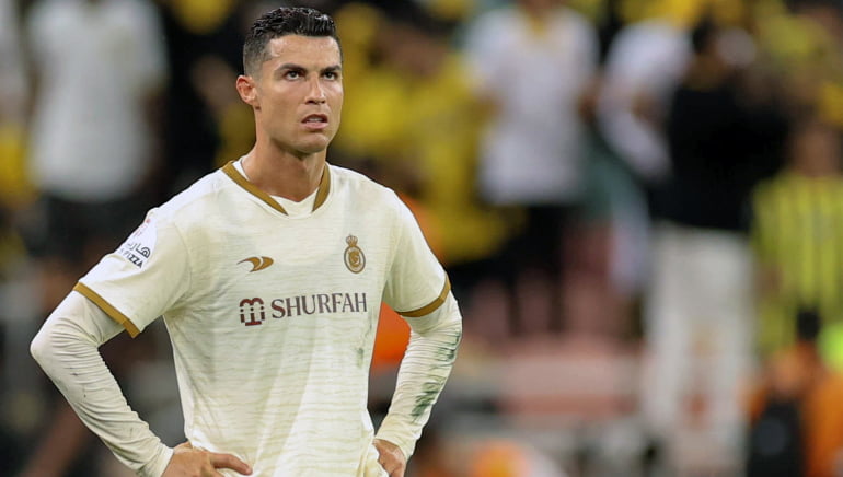 رونالدو يتعرض للاستفزاز خلال مباراة الاتحاد ويخرج غاضباً