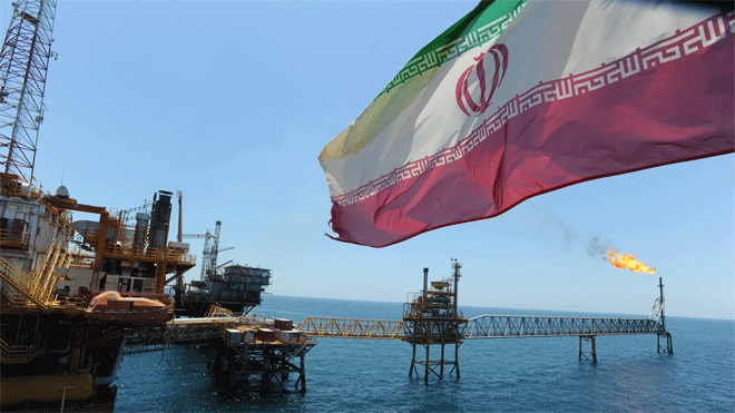 طهران: أربعة آلاف عامل في صناعة البتروكيميائيات سيتم استبدالهم