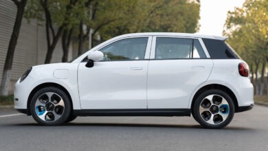 شركة JAC تكشف عن منافس لسيارات Mini