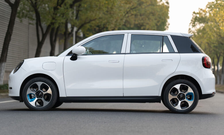 شركة JAC تكشف عن منافس لسيارات Mini