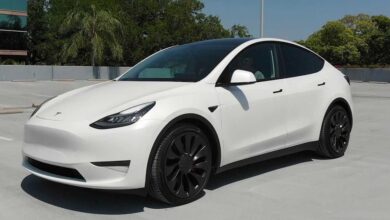 شركة Tesla تخفض أسعار سياراتها في أوروبا