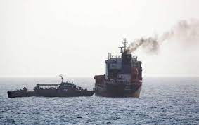 البحرية الإيرانية تحتجز سفينة أمريكية