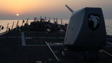 المدمرة الأميركية ميليوس تبحر عبر مضيق تايوان والصين تتأهب