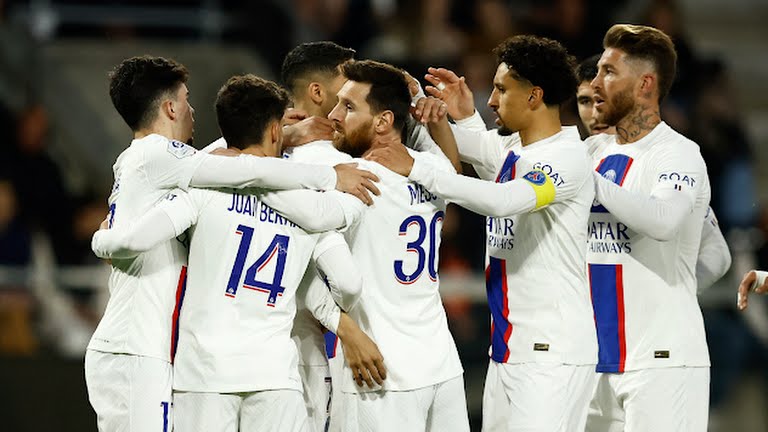 باريس سان جيرمان يقترب من حسم لقب الدوري