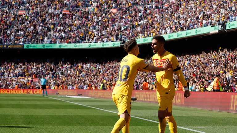 برشلونة يتخطى عقبة أتلتيكو مدريد بهدف توريس