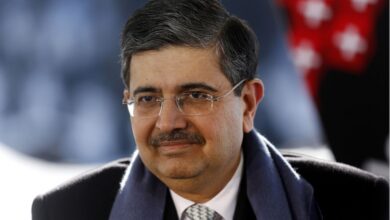 عدي كوتاك يصف الدولار بأنه أكبر إرهاب مالي في العالم