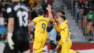 ليفاندوفسكي يفتتح التسجيل لبرشلونة أمام إلتشي