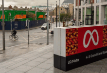 الاتحاد الأوروبي يفرض غرامة قياسية على ميتا