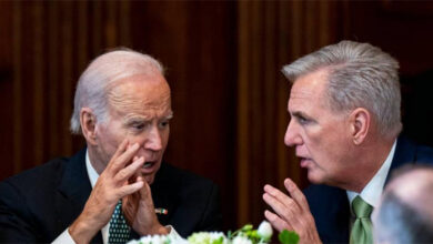 مباحثات رفع سقف الدين.. لقاء مثمر بين بايدن ومكارثي