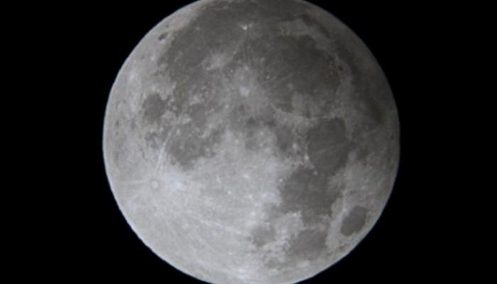 خسوف شبه ظلي للقمر