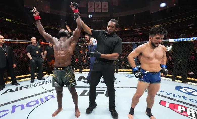 ستيرلينغ يفوز على سيجودو في بطولة UFC- 288.